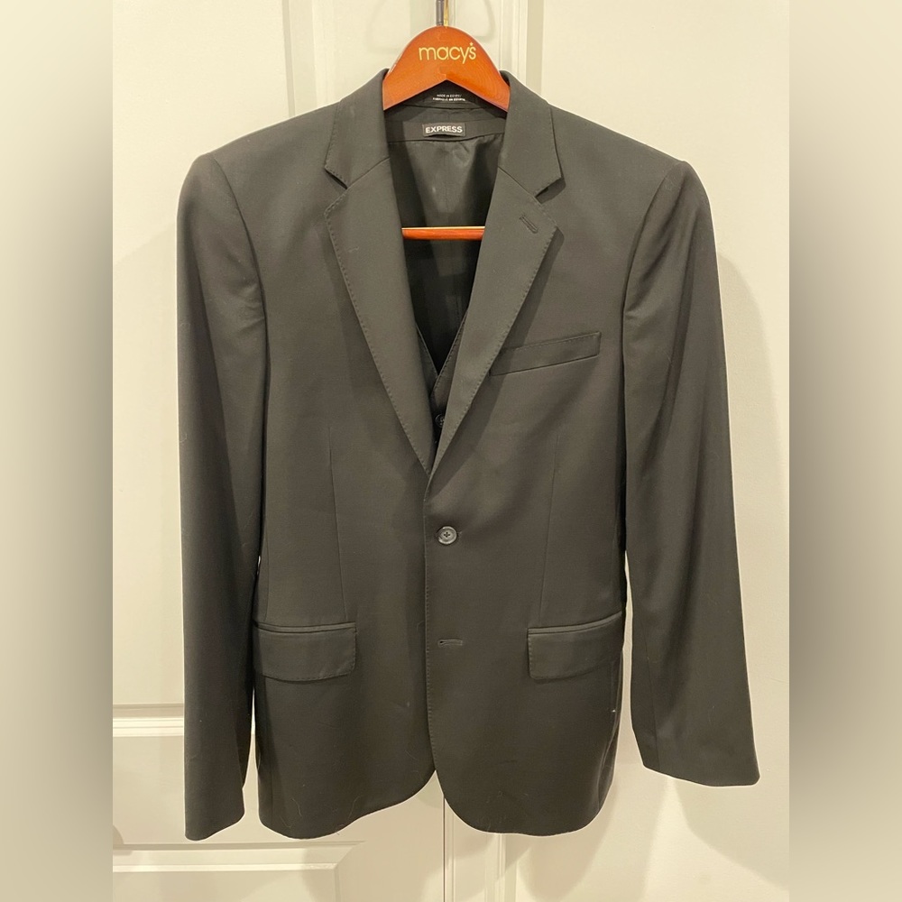 Black Express Producer Suit 36R jacket, 31x34 pants, Small Vest